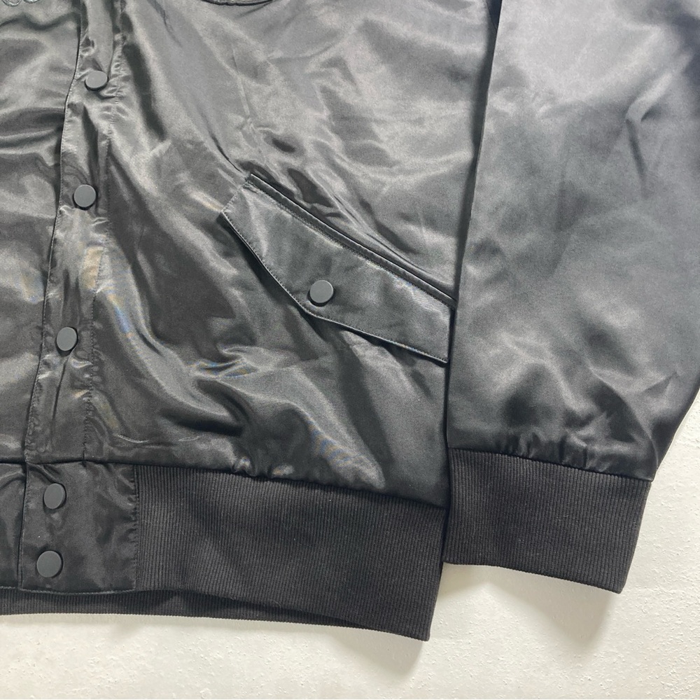 Adidas Men's Varsity Bomber Jacket in Black Shimo Size M - Picture 4 of 16